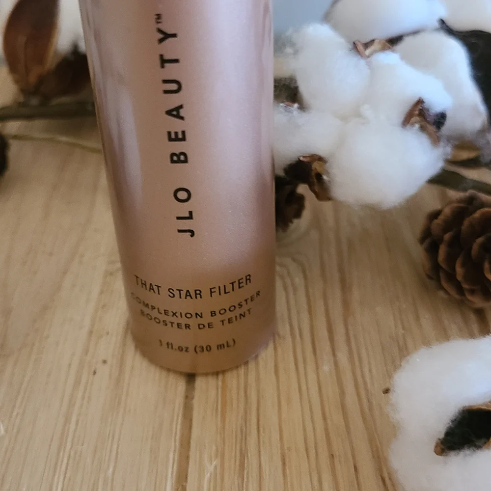 ⭐️⭐️HOST PICK⭐️⭐️JLO BEAUTY 1 fl.oz Complexion Booster in PINK CHAMPAGNE